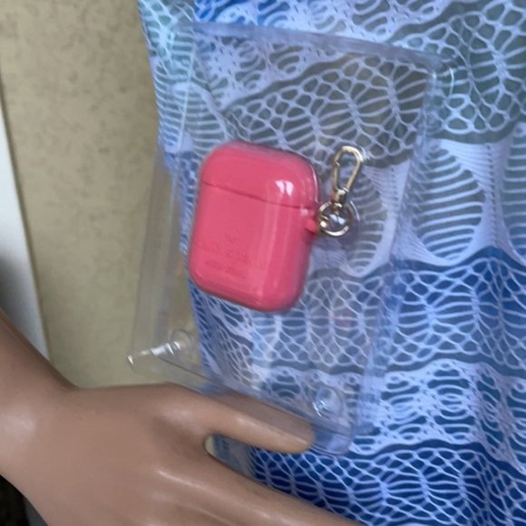 Kate Spade New York AirPods Case With Clip Panache Pink - Picture 6 of 16